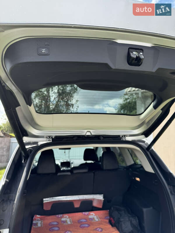 Внедорожник / Кроссовер Ford Escape 2015 в Киеве