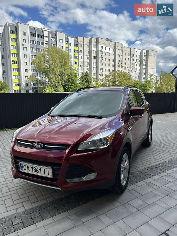 Внедорожник / Кроссовер Ford Escape 2015 в Житомире