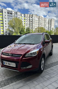 Внедорожник / Кроссовер Ford Escape 2015 в 