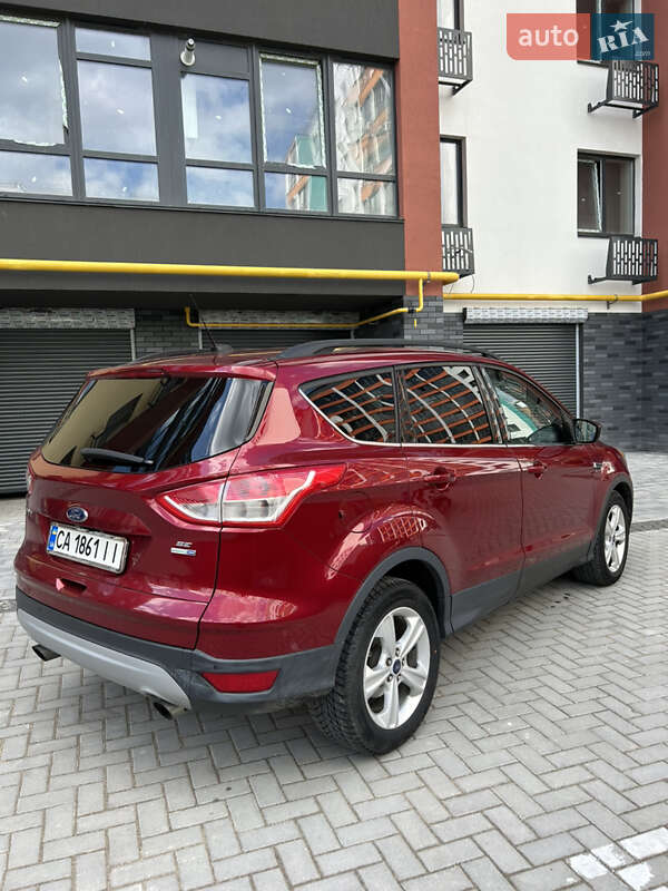 Внедорожник / Кроссовер Ford Escape 2015 в Житомире