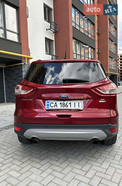 Внедорожник / Кроссовер Ford Escape 2015 в 