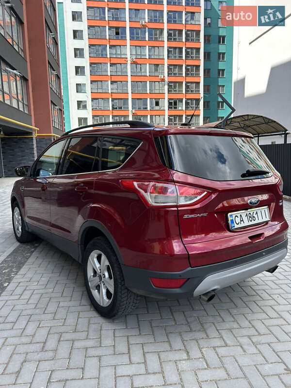Внедорожник / Кроссовер Ford Escape 2015 в Житомире