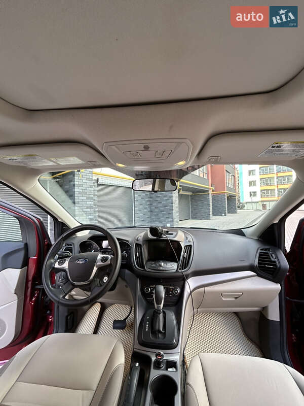 Внедорожник / Кроссовер Ford Escape 2015 в Житомире