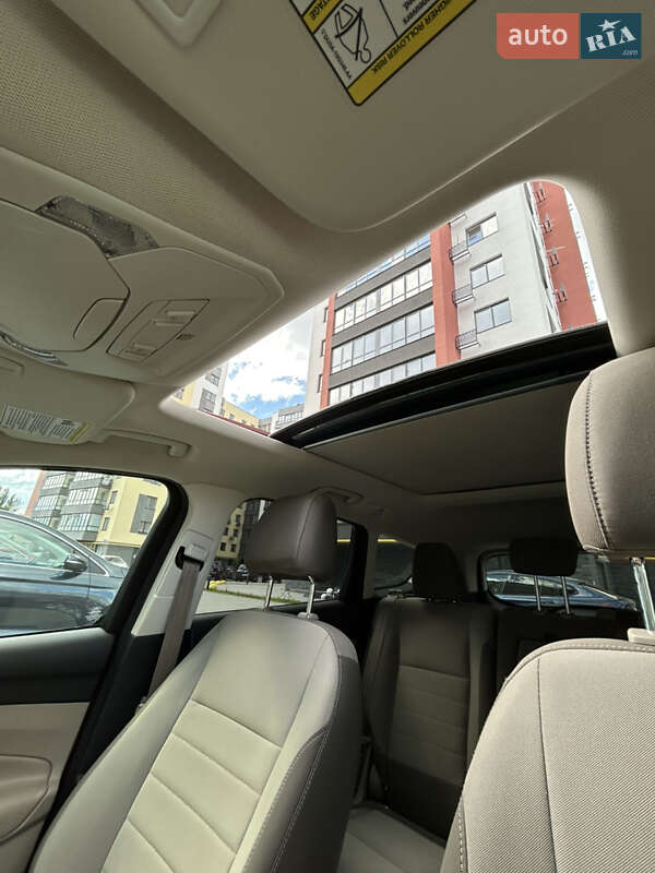 Внедорожник / Кроссовер Ford Escape 2015 в Житомире
