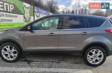 Внедорожник / Кроссовер Ford Escape 2013 в 