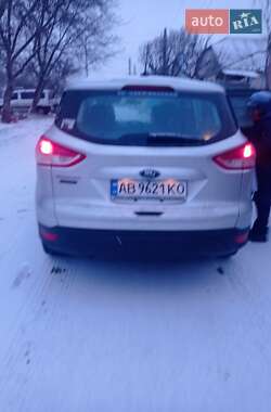 Внедорожник / Кроссовер Ford Escape 2014 в 