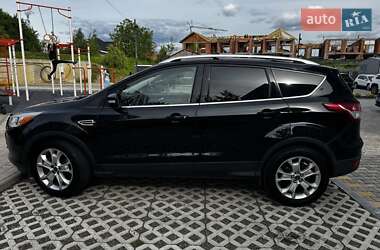 Внедорожник / Кроссовер Ford Escape 2015 в 