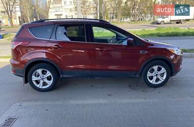 Позашляховик / Кросовер Ford Escape 2013 в 