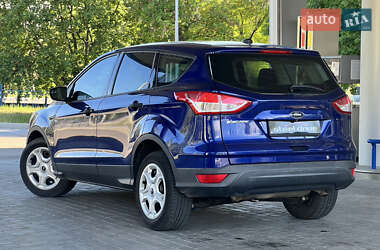 Внедорожник / Кроссовер Ford Escape 2016 в 