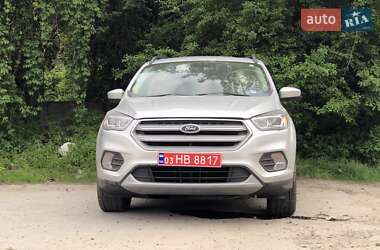 Внедорожник / Кроссовер Ford Escape 2016 в 