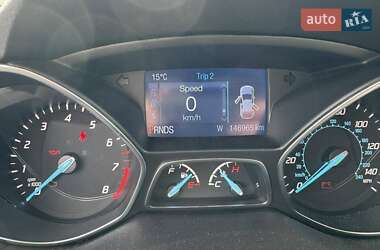 Позашляховик / Кросовер Ford Escape 2014 в 