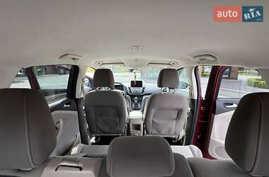 Позашляховик / Кросовер Ford Escape 2014 в 