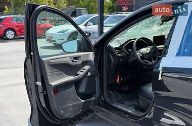 Внедорожник / Кроссовер Ford Escape 2022 в 