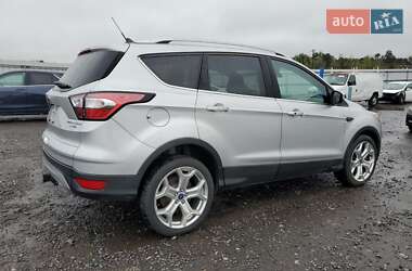 Позашляховик / Кросовер Ford Escape 2018 в 