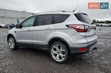 Позашляховик / Кросовер Ford Escape 2018 в 