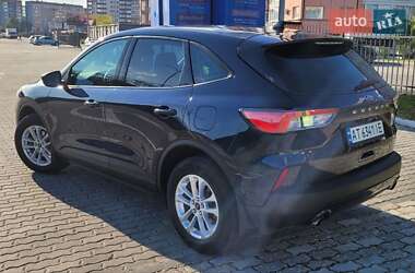 Внедорожник / Кроссовер Ford Escape 2021 в 
