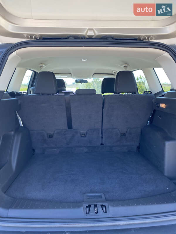 Внедорожник / Кроссовер Ford Escape 2017 в Ровно