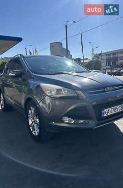 Внедорожник / Кроссовер Ford Escape 2015 в 