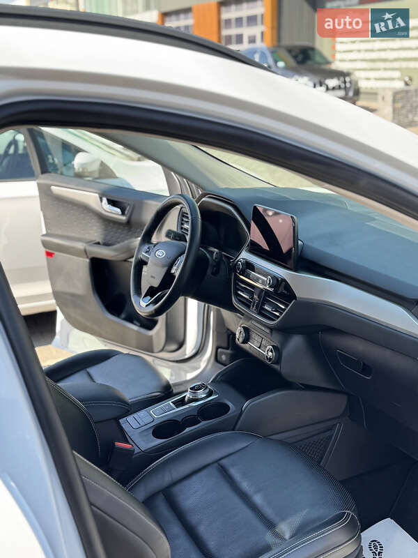 Внедорожник / Кроссовер Ford Escape 2020 в Хмельницком