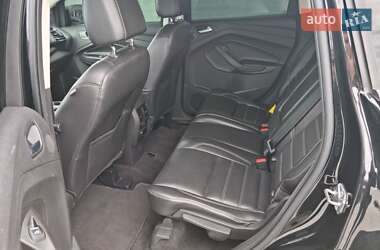 Внедорожник / Кроссовер Ford Escape 2017 в 
