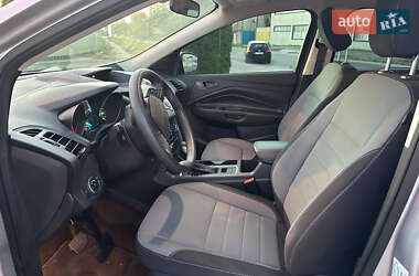 Внедорожник / Кроссовер Ford Escape 2019 в 