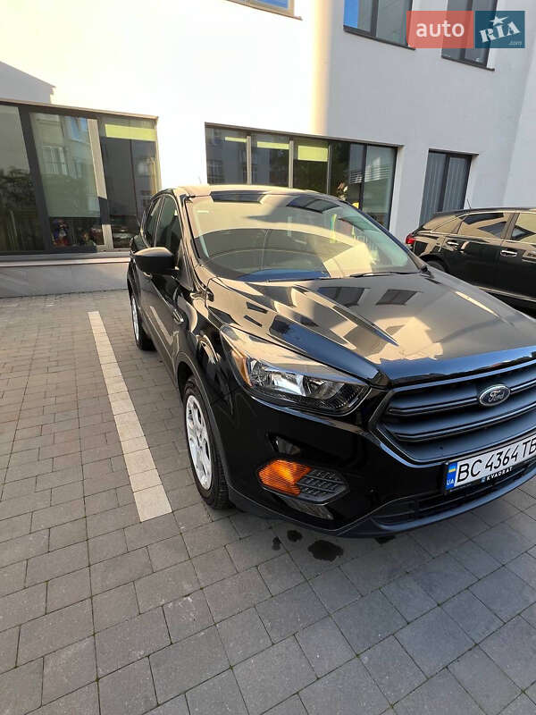Позашляховик / Кросовер Ford Escape 2018 в Львові