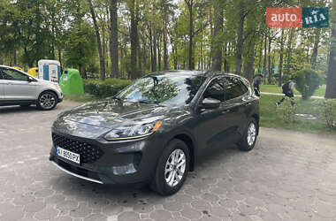 Позашляховик / Кросовер Ford Escape 2020 в 