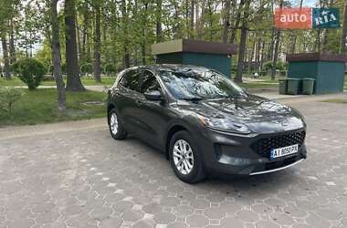 Позашляховик / Кросовер Ford Escape 2020 в 