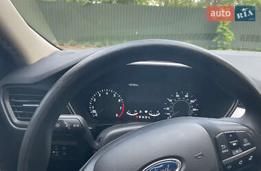 Позашляховик / Кросовер Ford Escape 2020 в 