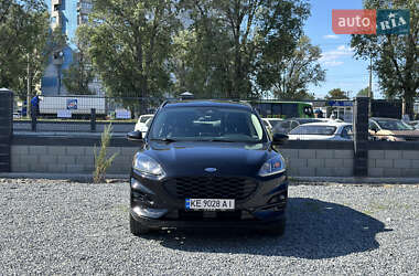 Внедорожник / Кроссовер Ford Escape 2020 в 