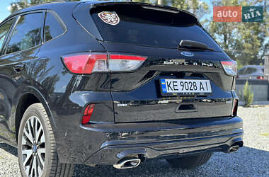 Внедорожник / Кроссовер Ford Escape 2020 в 