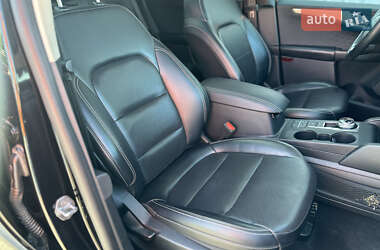 Внедорожник / Кроссовер Ford Escape 2020 в 
