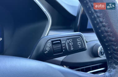 Внедорожник / Кроссовер Ford Escape 2020 в 