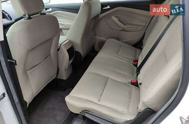 Внедорожник / Кроссовер Ford Escape 2019 в 