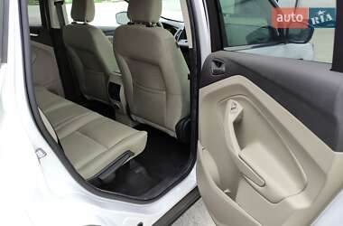 Внедорожник / Кроссовер Ford Escape 2019 в 