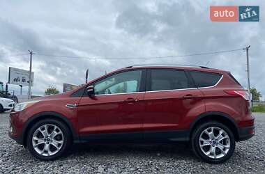 Позашляховик / Кросовер Ford Escape 2014 в 