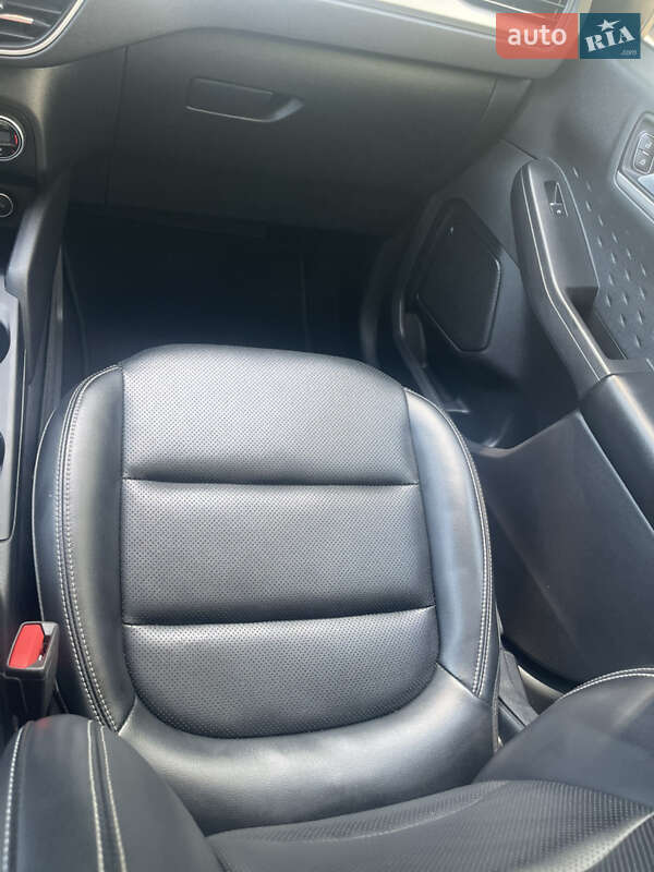 Позашляховик / Кросовер Ford Escape 2019 в Харкові