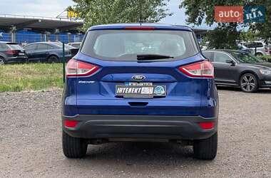 Внедорожник / Кроссовер Ford Escape 2015 в 