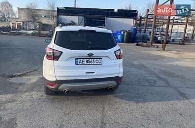 Внедорожник / Кроссовер Ford Escape 2017 в Кривом Роге