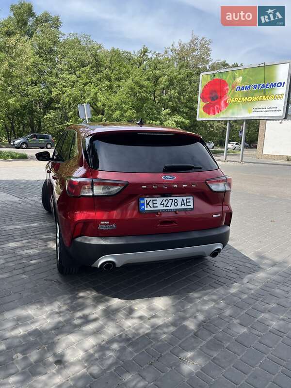 Внедорожник / Кроссовер Ford Escape 2020 в Каменском