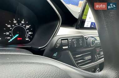 Внедорожник / Кроссовер Ford Escape 2019 в 