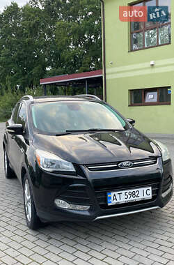 Внедорожник / Кроссовер Ford Escape 2015 в Ивано-Франковске