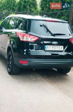 Внедорожник / Кроссовер Ford Escape 2015 в 