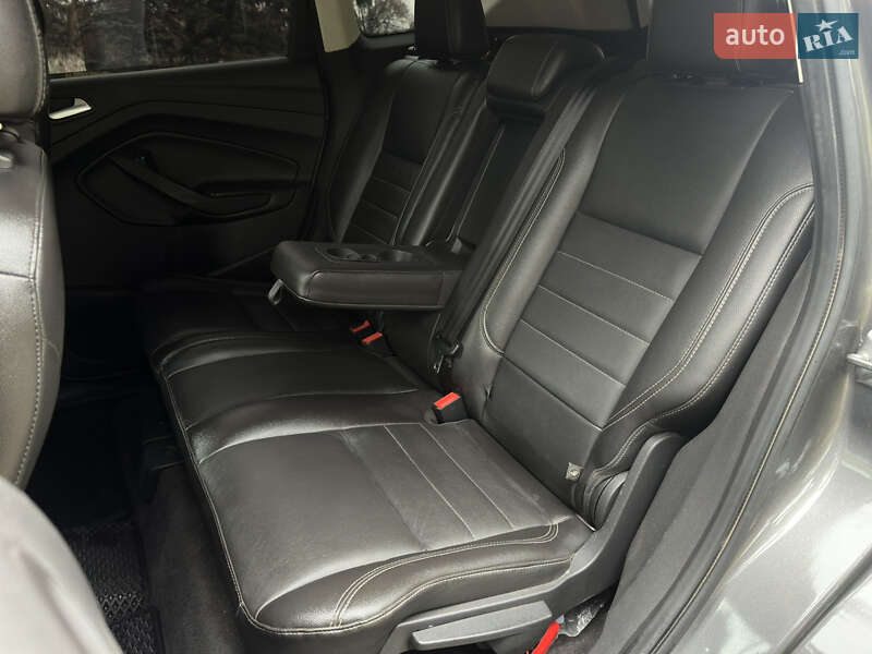 Позашляховик / Кросовер Ford Escape 2013 в Миколаєві