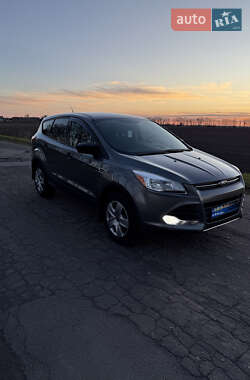 Позашляховик / Кросовер Ford Escape 2014 в 