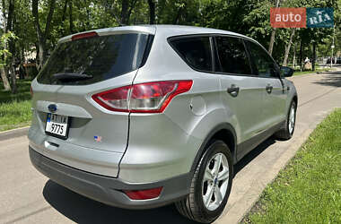 Внедорожник / Кроссовер Ford Escape 2014 в 
