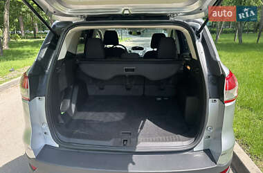 Внедорожник / Кроссовер Ford Escape 2014 в 