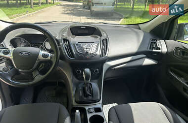 Внедорожник / Кроссовер Ford Escape 2014 в 