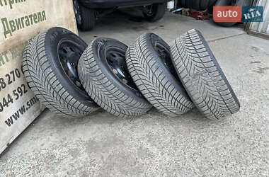 Внедорожник / Кроссовер Ford Escape 2014 в 