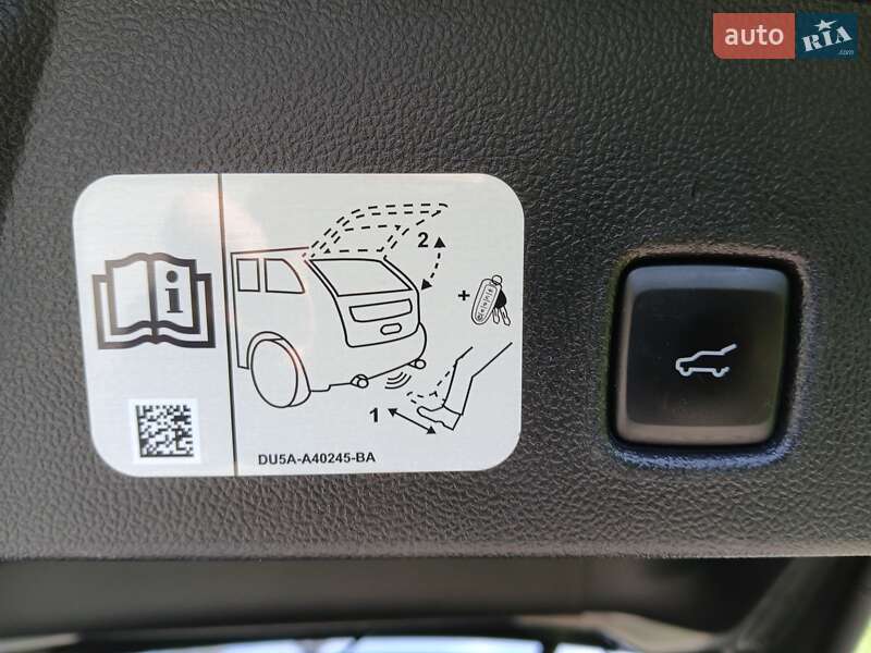 Внедорожник / Кроссовер Ford Escape 2020 в Киеве